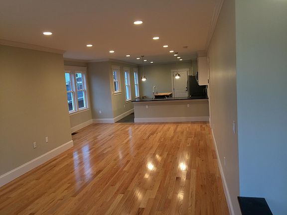Open space living/dining/kitchen