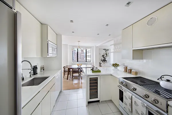 Sold by Halstead Real Estate | media 5