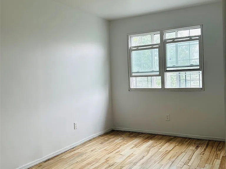 10009 39th Ave #4E — Photo 14