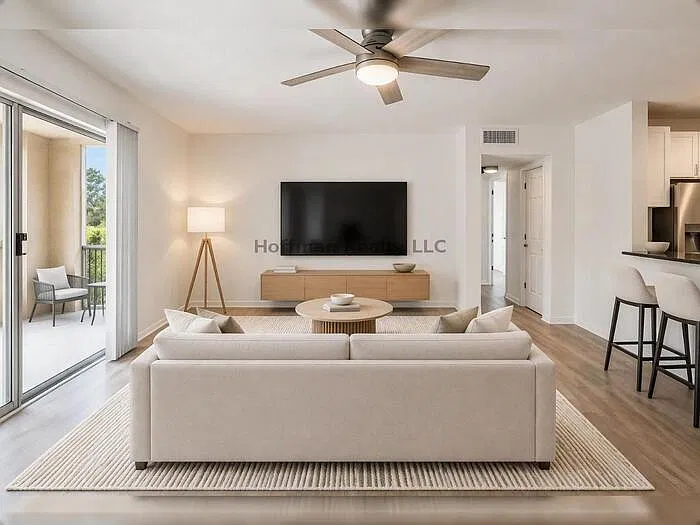 1 bed, 1.0 bath, 894 sqft, $1,400 — Photo 2