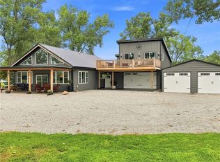 1933 Lake Viking Ter, Gallatin, MO 64640