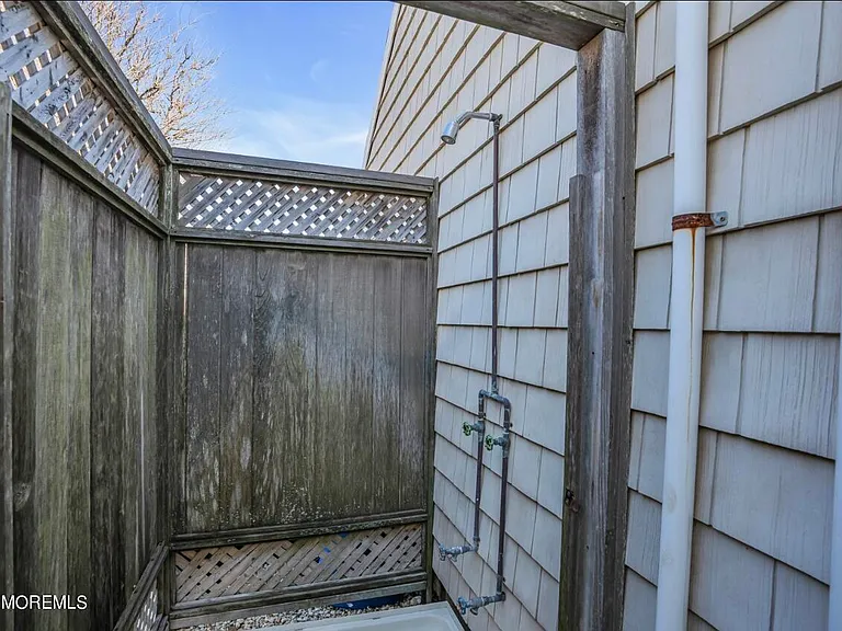 1403 Ocean Ave — Photo 21