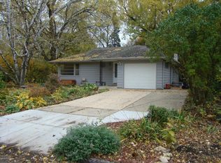 1810 7th St NE, Rochester, MN 55906