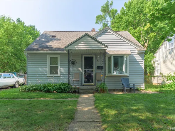 65 E Hopkins Ave, Pontiac, MI 48340