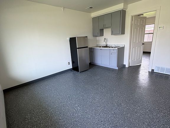 4th image of 8741 Elmira St #2