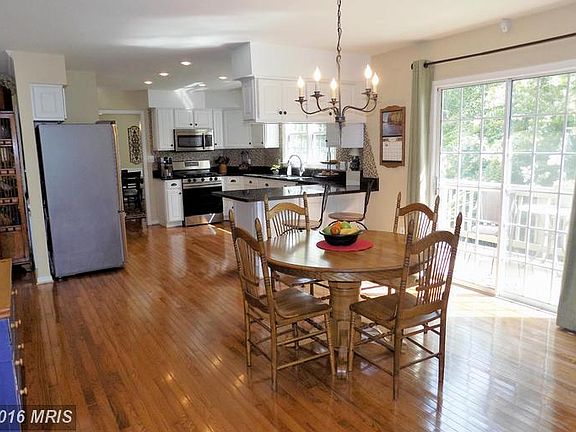 5th image of 31 Wallace Ln