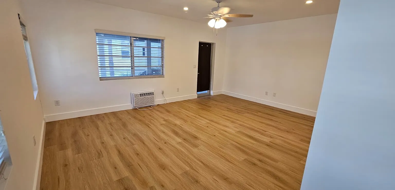 Studio, 515 sqft, $1,600 — Photo 3