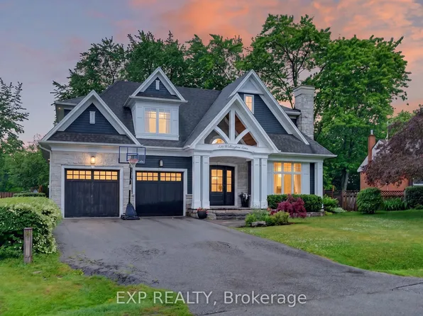 528 Wellington Cres, Oakville, ON L6L 4X5