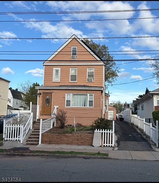 1st image of 20 Whittlesey Ave