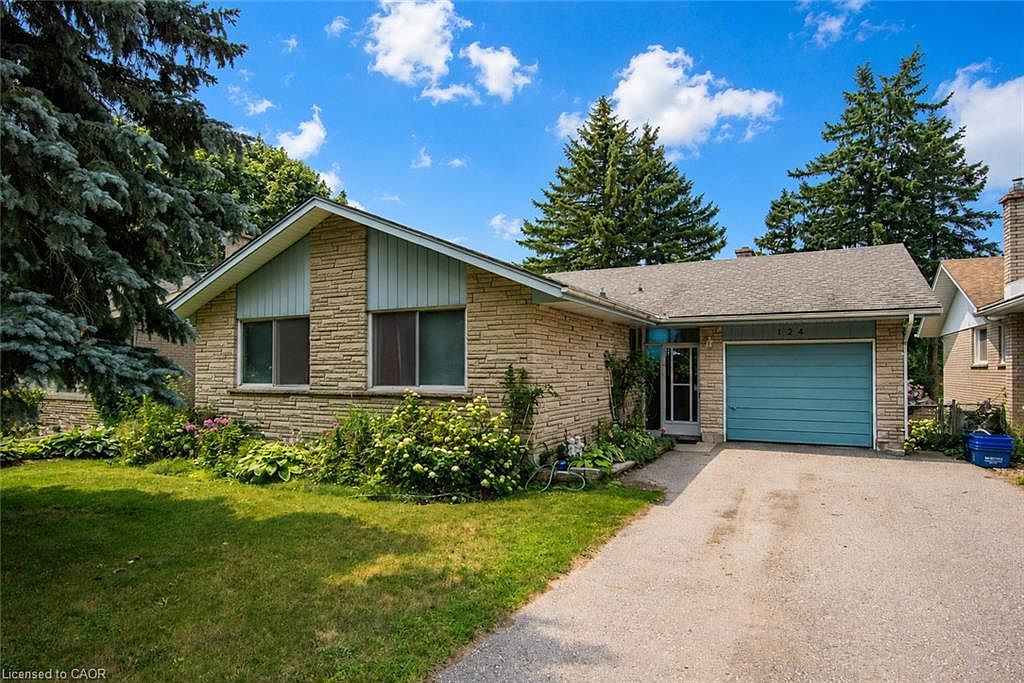 124 Carwood Ave — Rockway Golf Club