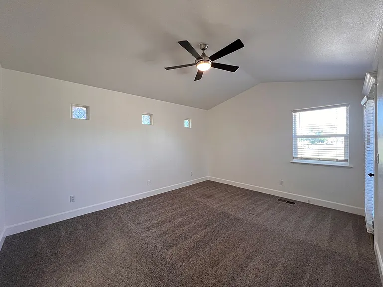 588 Wedge Ln — Photo 19