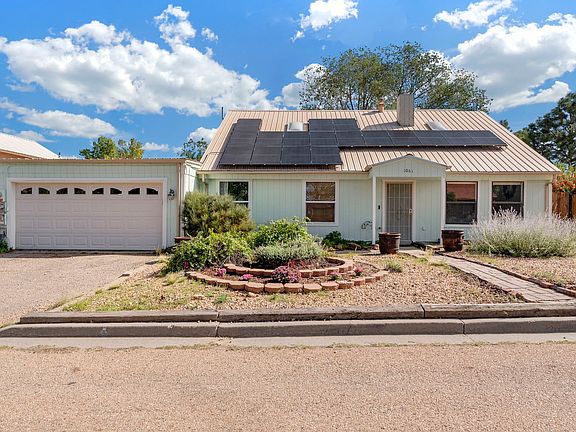 2nd image of 1061 Willow Way
