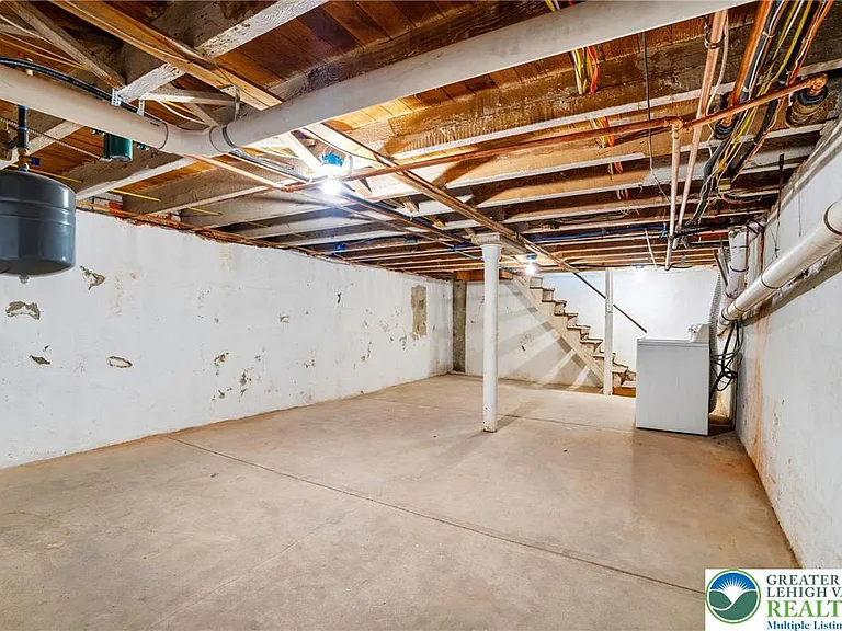 240 Franklin St #2 — Photo 19