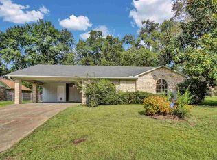 806 Cherry Ridge Dr, Clinton, MS 39056