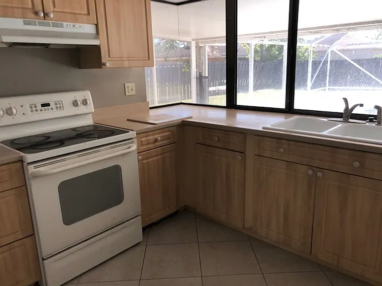 1280 SW Jacqueline Ave — Photo 60