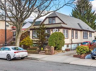 8826 75th Ave, Glendale, NY 11385
