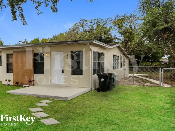 1501 NW 16th Ln, Fort Lauderdale, FL 33311