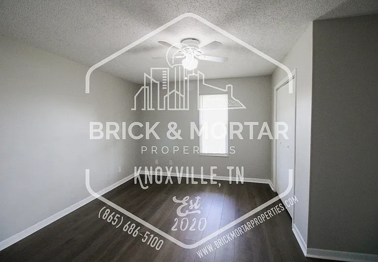 1015 Clendenen Rd — Photo 7