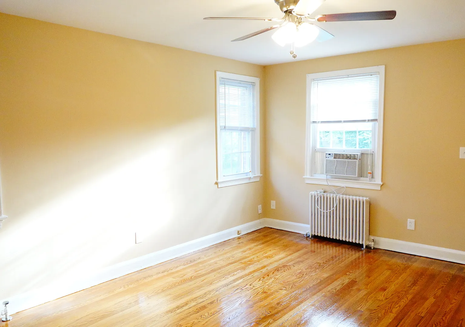8107 Greenwood Avenue D&G Properties Llc — Photo 1