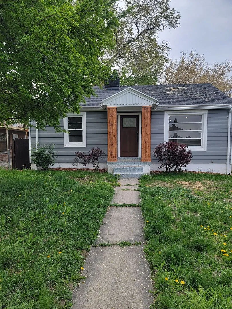 Cute Remodeled 4 Bedroom House for Rent in SLC! — Photo 3