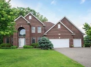 3801 N Ridge Dr, Eagan, MN 55123