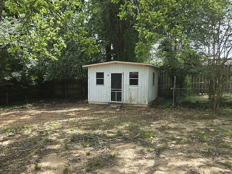 222 Plaza Dr — Photo 13