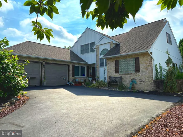 270 Wilton Dr, Strasburg, PA 17579