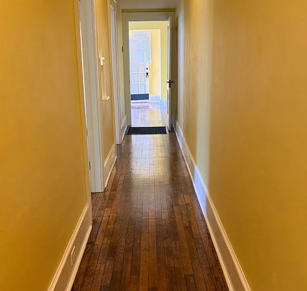 403 E Elm St — Photo 19