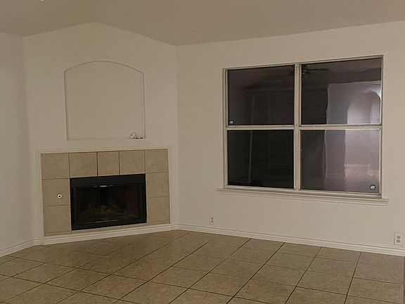 3rd image of 106 Pheasant Ln