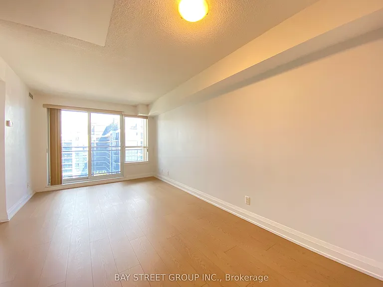 370 Highway 7 E #925 — Photo 10