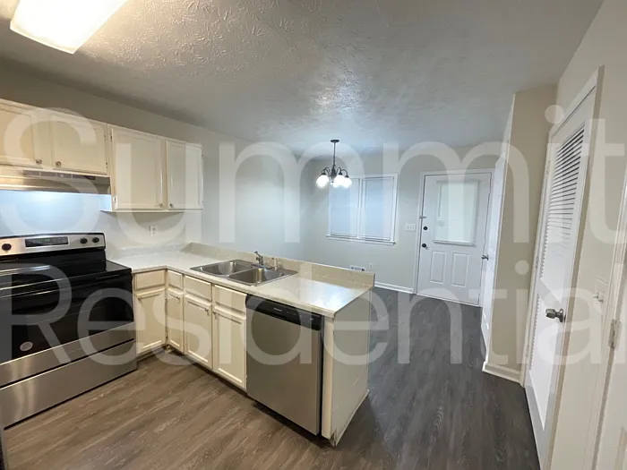 2783 Coventry Grn SE #B — Photo 3