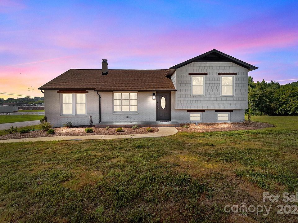 3431 E Main St Claremont NC 28610 Zillow