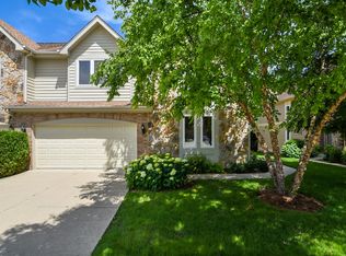 244 Taylor Ct, Buffalo Grove, IL 60089