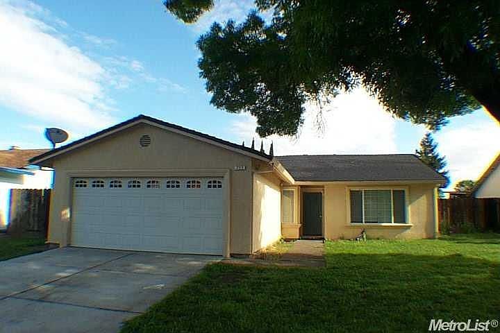 2nd image of 717 Hudson Dr