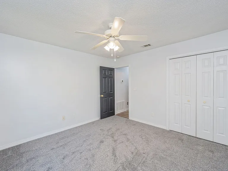 4660 Dove Way — Photo 26