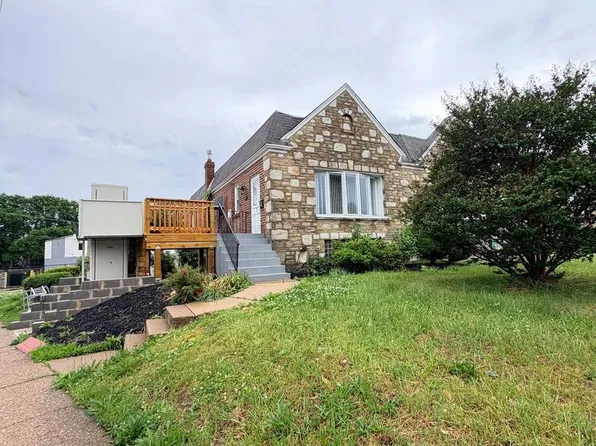 7639 Leonard St, Philadelphia, PA 19152