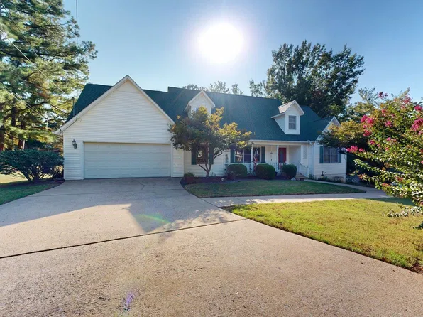 425 White Oak Cir, Dyersburg, TN 38024