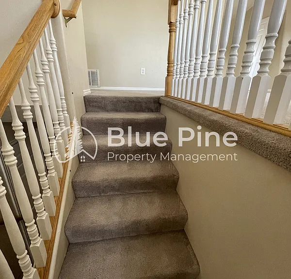 3709 E 20 N — Photo 2
