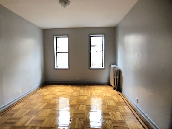 5th image of 615 W 186th St APT 5G