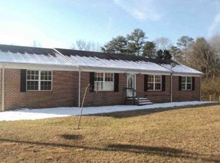 316 Frog Pond Rd, Tappahannock, VA 22560