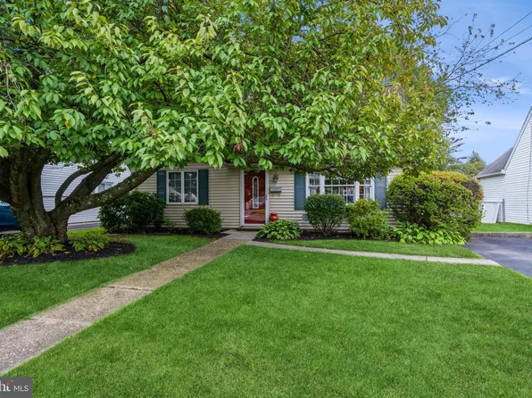 309 Eaton Ave, Hamilton, NJ 08619