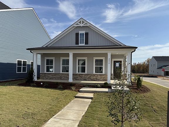 Exterior -Tone and charm