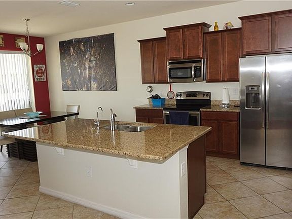 5th image of 1509 Caterpillar Street