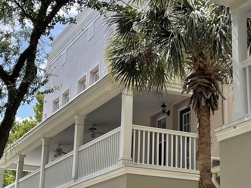 1st image of 673 Celebration Ave #1