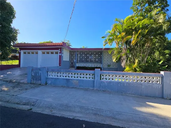 3 Santa Barbara, Gurabo, PR 00778