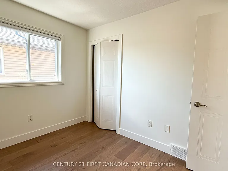 197 Baxter St — Photo 21
