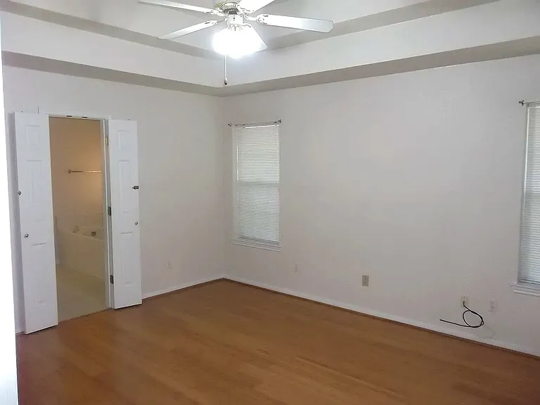 2703 Kinney Dr — Photo 10