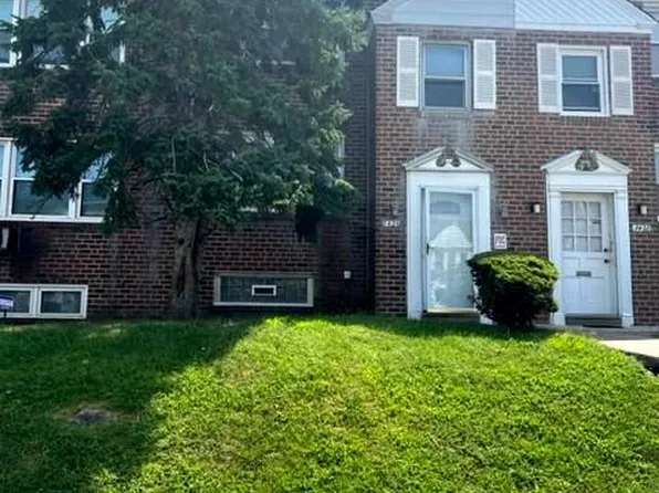 7426 Brockton Rd, Philadelphia, PA 19151
