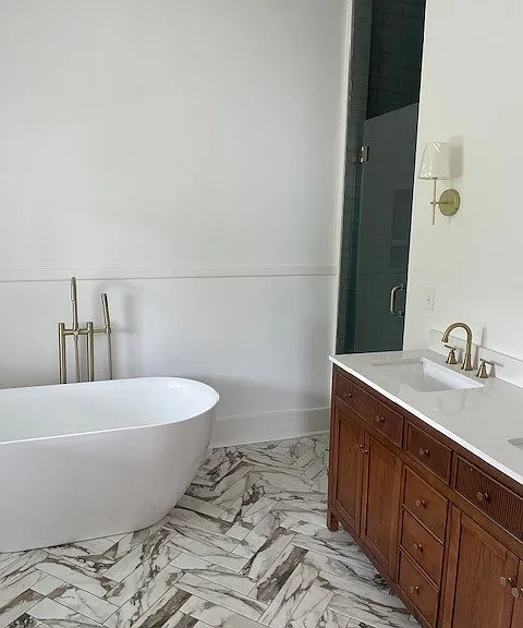 718 E Henry St — Photo 10