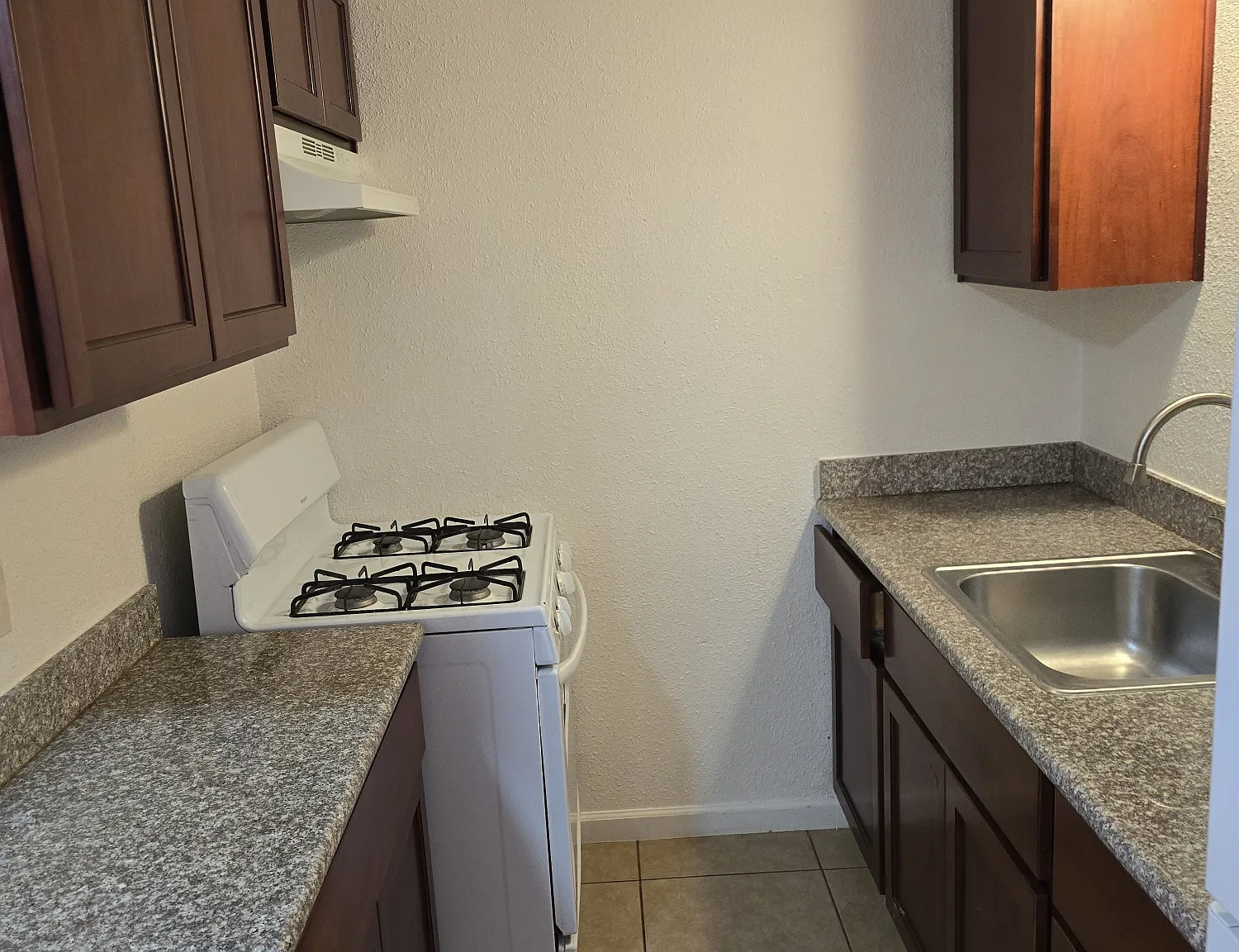 1 bed, 525 sqft, $1,300 — Photo 3